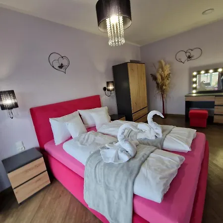 شقة Domki-apartamenty Polanki 2 - Sauna, Jacuzzi, Podgrzewany Basen *